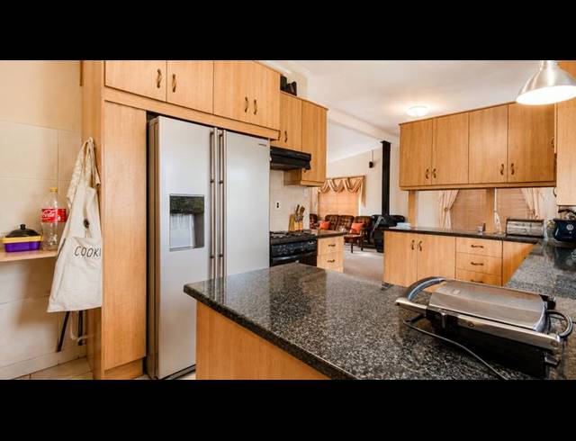 3 BEDROOM HOUSE FOR SALE IN PELLISSIER